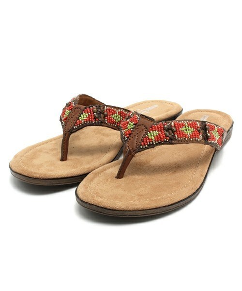 Minnetonka(ミネトンカ)の「【MINNETONKA】ビーズサンダル(サンダル・レディース・ブラウン/ベージュ・SMALL/MEDIUM/LARGE)」の1枚目の写真