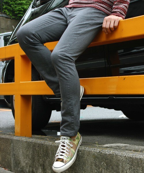 ESSENTIAL GARMENT MEN'S BIGI(エッセンシャルガーメントメンズビギ)の「【2016-17 A/W新作】5Pスリムテーパードパンツ/ストレッチ素材(チノパンツ・メンズ・ブラック/トップグレー/ベージュ/カーキ/ネイビー・SS/S/M/L)」の3枚目の写真