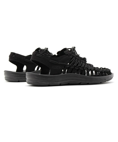 KEEN(キーン)の「ウィメンズ キーン ユニークサンダル モノクローム ブラック KEEN UNEEK W-BLACK/BLACK 1014099(サンダル・レディース・ブラック・23cm/23.5cm/24cm/24.5cm)」の4枚目の写真