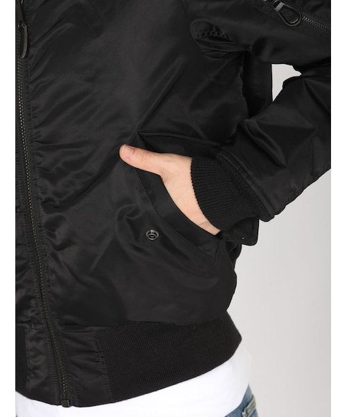 AVIREX（アヴィレックス）の「MA-1 COMMERCIAL LOGO（ジャケット/アウター・メンズ・BLACK/SILVER/ROYAL/SAGE・M/L/XL/XXL）」の5枚目の写真