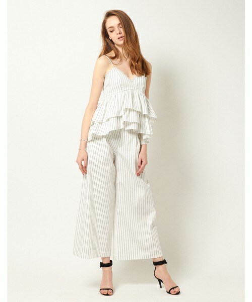 DRWCYS(ドロシーズ)の「コードストライプキャミ(キャミソール・レディース・ホワイト/ネイビー・M)」の1枚目の写真