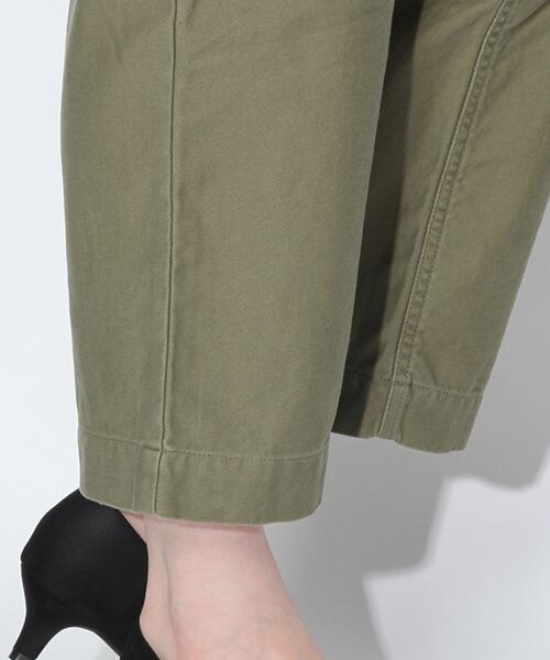 niko and...（ニコアンド）の「綿ファティーグパンツ（パンツ・オリーブ・M/L）」の7枚目の写真