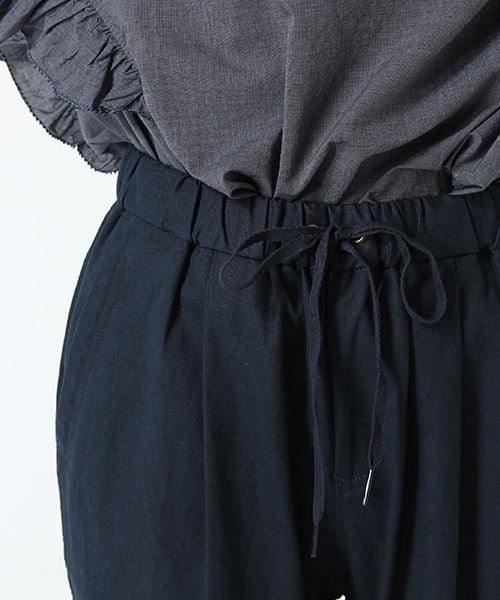 studio CLIP（スタディオクリップ）の「コットンリネンクロスイージーテーパードパンツ（パンツ・ホワイト/スモーク/カーキ/ネイビー・M/L）」の11枚目の写真