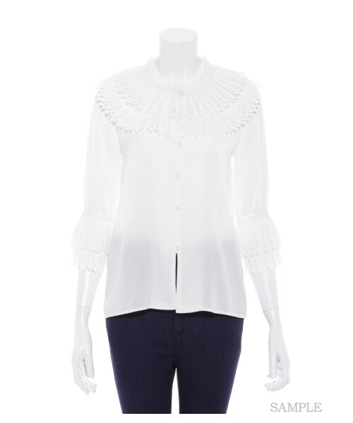 LILY BROWN（リリーブラウン）の「カットワークフリルシャツ（シャツ・レディース・WHT/BRW/NVY・F）」の5枚目の写真