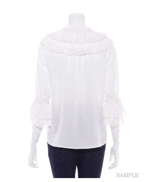 LILY BROWN（リリーブラウン）の「カットワークフリルシャツ（シャツ・レディース・WHT/BRW/NVY・F）」の6枚目の写真