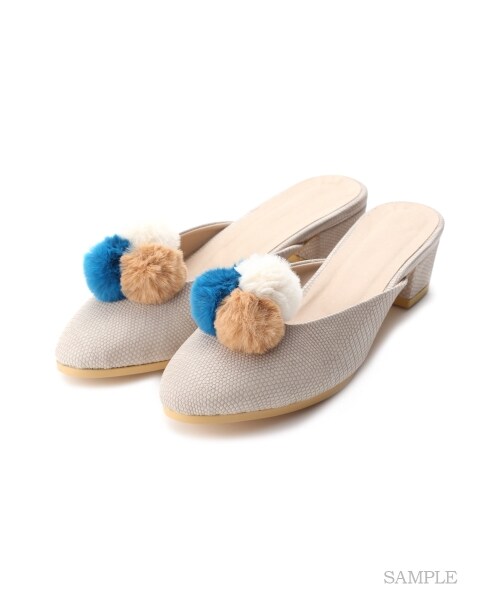 LILY BROWN（リリーブラウン）の「ポンポン付フラットミュール（フラットシューズ・レディース・IVR/GRN/BRW・S/M/L）」の6枚目の写真