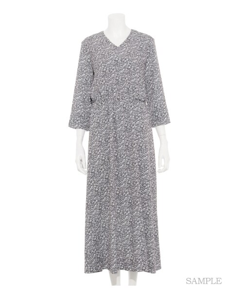 Mila Owen(ミラオーウェン)の「ドレープマキシワンピース(マキシ・ロングワンピース・レディース・OWHT/BLK/FLOWER・F)」の11枚目の写真
