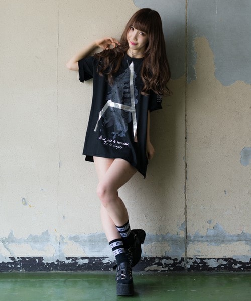 CASPER JOHN AIVER(キャスパージョンアイバー)の「CASPER JOHN AIVER ビッグAロングTシャツ(Tシャツ/カットソー・メンズ・ホワイト/ブラック・FREE)」の8枚目の写真