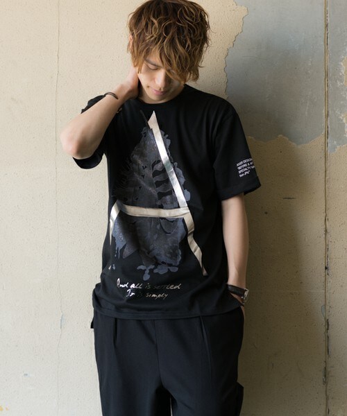 CASPER JOHN AIVER(キャスパージョンアイバー)の「CASPER JOHN AIVER ビッグAロングTシャツ(Tシャツ/カットソー・メンズ・ホワイト/ブラック・FREE)」の2枚目の写真