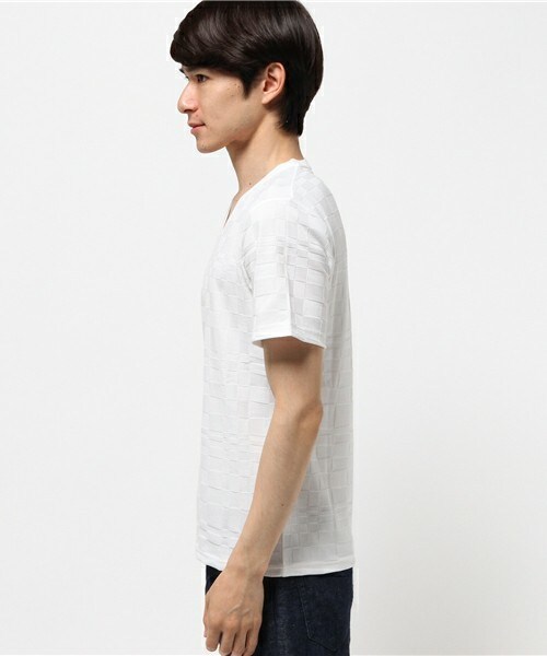 MEN'S BIGI（メンズビギ）の「ブロックリンクス柄Vネック半袖Ｔ/JAPAN MADE（日本製）（Tシャツ/カットソー・メンズ・ホワイト/ブルー/ネイビー/ピンク・S/M/L）」の5枚目の写真
