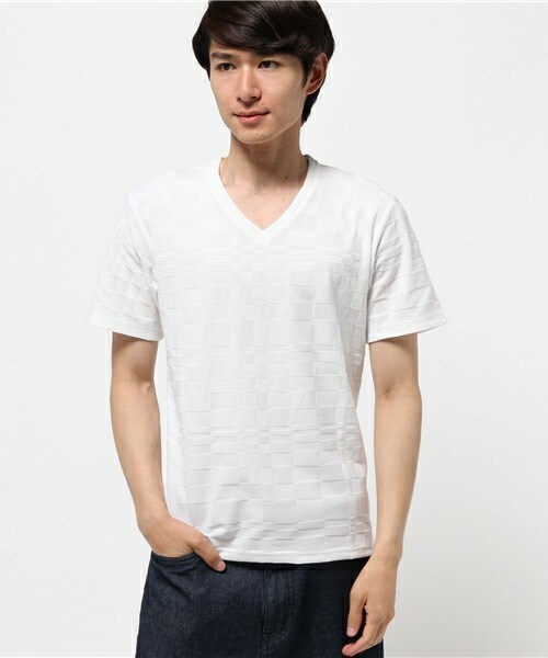 MEN'S BIGI（メンズビギ）の「ブロックリンクス柄Vネック半袖Ｔ/JAPAN MADE（日本製）（Tシャツ/カットソー・メンズ・ホワイト/ブルー/ネイビー/ピンク・S/M/L）」の2枚目の写真
