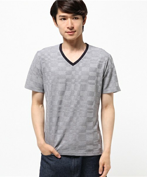 MEN'S BIGI（メンズビギ）の「ブロックリンクス柄Vネック半袖Ｔ/JAPAN MADE（日本製）（Tシャツ/カットソー・メンズ・ホワイト/ブルー/ネイビー/ピンク・S/M/L）」の3枚目の写真