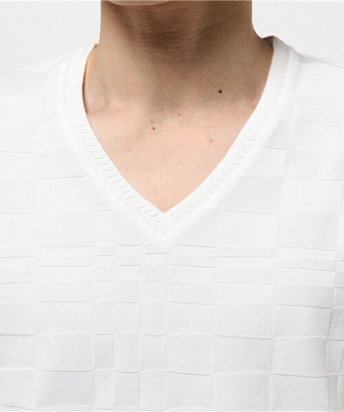 MEN'S BIGI（メンズビギ）の「ブロックリンクス柄Vネック半袖Ｔ/JAPAN MADE（日本製）（Tシャツ/カットソー・メンズ・ホワイト/ブルー/ネイビー/ピンク・S/M/L）」の7枚目の写真