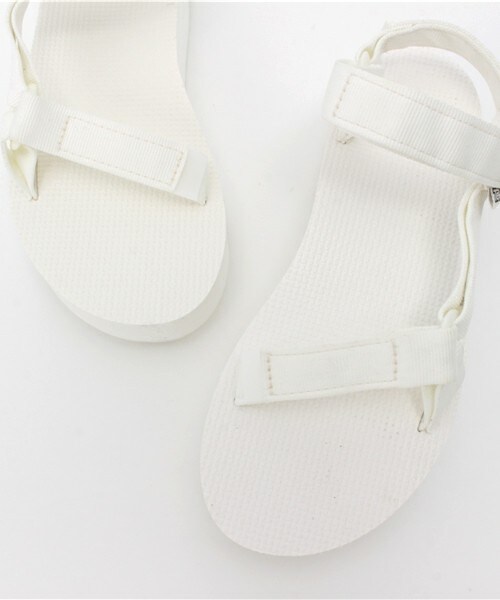 Teva（テバ）の「ウィメンズ テバ フラットフォーム 厚底サンダル Teva FLATFORM UNIVERSAL 1008844（サンダル・レディース・ホワイト・23cm/24cm/25cm）」の11枚目の写真