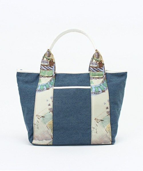 Bou Jeloud(ブージュルード)の「デニム×スカーフ大トートバッグ(トートバッグ・レディース・オフホワイト/ブルー・FREE)」の4枚目の写真