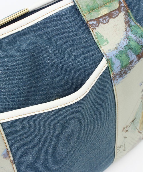 Bou Jeloud(ブージュルード)の「デニム×スカーフ大トートバッグ(トートバッグ・レディース・オフホワイト/ブルー・FREE)」の12枚目の写真