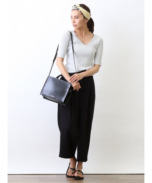 qualite(カリテ)の「ドレープタックパンツ【予約】(パンツ・レディース・ブラック/ベージュ・1/2)」の16枚目の写真