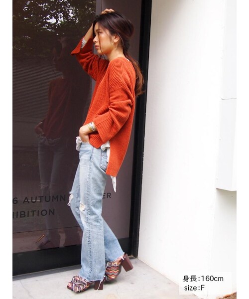 Ungrid（アングリッド）の「スリットスリーブルーズニット（トップス・レディース・オフホワイト/チャコールグレー/オレンジ/マスタード・F）」の6枚目の写真