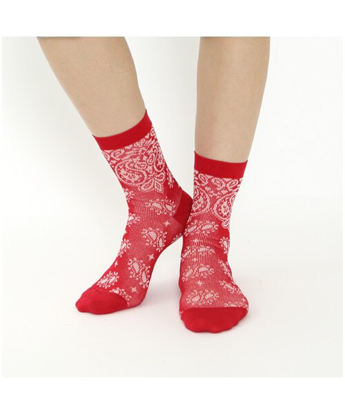 Tabio（タビオ）の「ジャガードバンダナ柄ソックス（ソックス・靴下・レディース・オフホワイト/グレー/クロ/アカ/メイブルー/ネイビー・22.5～24.5cm）」の8枚目の写真