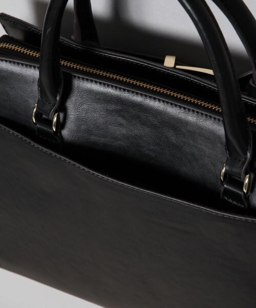 JEANASIS（ジーナシス）の「ベルトスクエアトート（バッグ・ブラック()/ブラウン()/ネイビー()・FREE）」の18枚目の写真