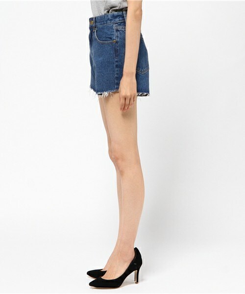 archives（アルシーヴ）の「カットオフデニムショートパンツ（デニムパンツ・レディース・ネイビー/ロイヤルブルー・SMALL/MEDIUM）」の4枚目の写真