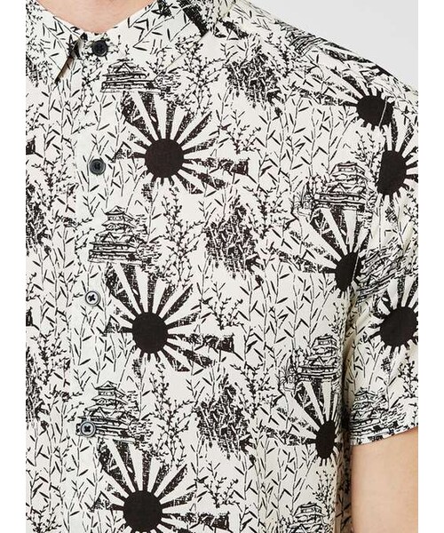 TOPMAN(トップマン)の「Off White and Black Sun Print Viscose Short Sleeve Casual Shirt(シャツ/ブラウス・メンズ・White・XXS/XS/S/M/L/XL/XXL)」の3枚目の写真