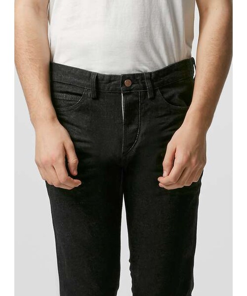 TOPMAN（トップマン）の「LTD Washed Black Stretch Skinny Selvedge Jeans（デニムパンツ・メンズ・Black・32S/32L/34L）」の2枚目の写真