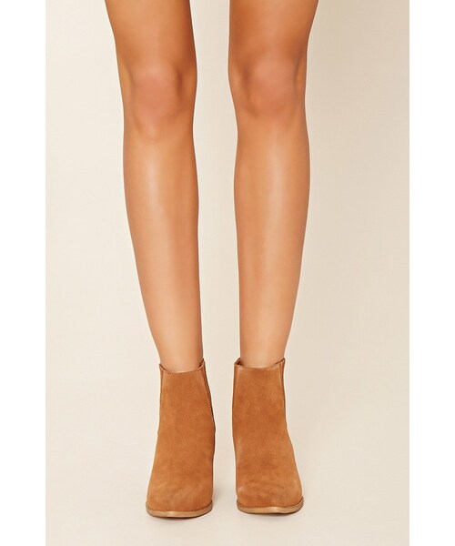 FOREVER 21(フォーエバー トゥエンティーワン)の「FOREVER 21 Faux Leather Chelsea Boots(ブーツ・レディース・Black/Brown・5.5/6/6.5/7/7.5/8/8.5/9/10)」の5枚目の写真