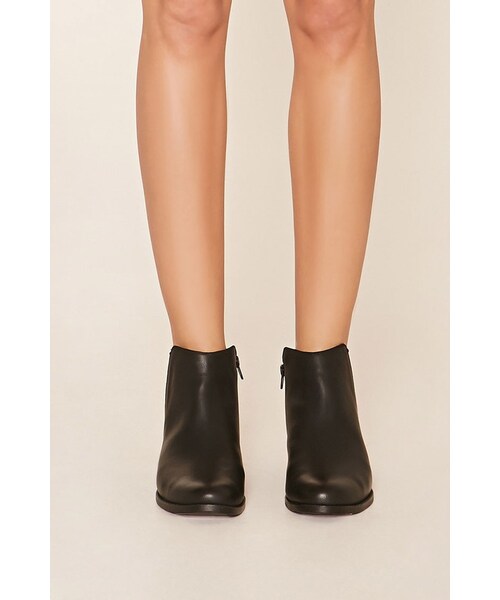 FOREVER 21（フォーエバー トゥエンティーワン）の「FOREVER 21 Faux Leather Chelsea Boots（ブーツ・レディース・Black/Brown/Gray・5.5/6/6.5/7/7.5/8/8.5/9/10）」の12枚目の写真