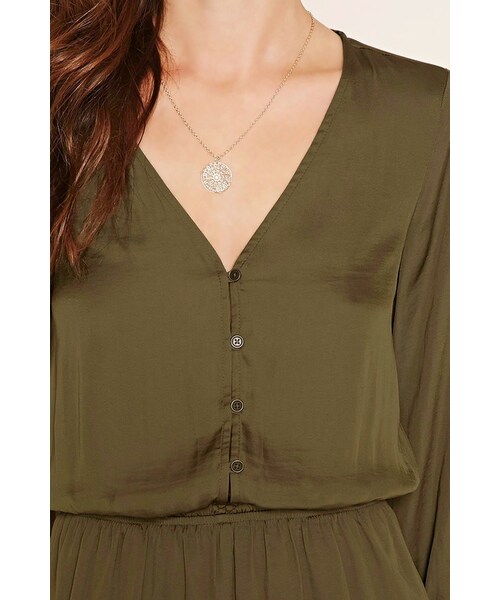 FOREVER 21(フォーエバー トゥエンティーワン)の「FOREVER 21 Buttoned Satin Romper(ワンピース・レディース・Black/Purple/Green・S/M/L)」の14枚目の写真