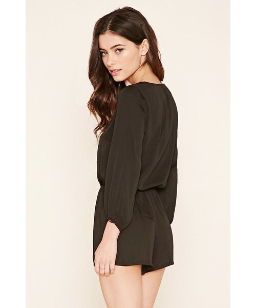 FOREVER 21(フォーエバー トゥエンティーワン)の「FOREVER 21 Buttoned Satin Romper(ワンピース・レディース・Black/Purple/Green・S/M/L)」の16枚目の写真