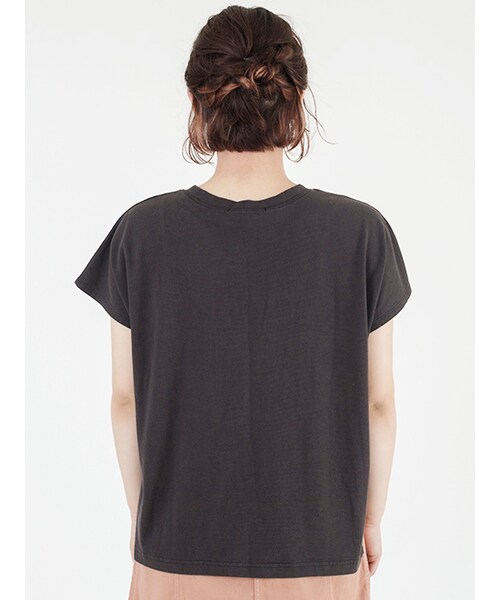 w closet(ダブルクローゼット)の「刺繍入りフレンチスリーブプルオーバー(トップス・レディース・オフホワイト/プラム/スミクロ・FREE)」の6枚目の写真
