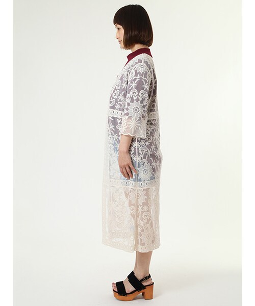 w closet（ダブルクローゼット）の「総刺繍チュールガウン（トップス・レディース・エクリュ/ブラック・FREE）」の4枚目の写真