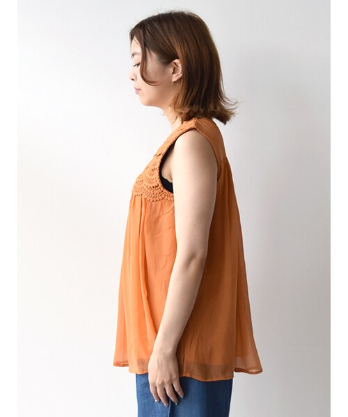 w closet(ダブルクローゼット)の「スカラップレースチュニック(トップス・レディース・オフホワイト/オレンジ/カーキ・FREE)」の5枚目の写真