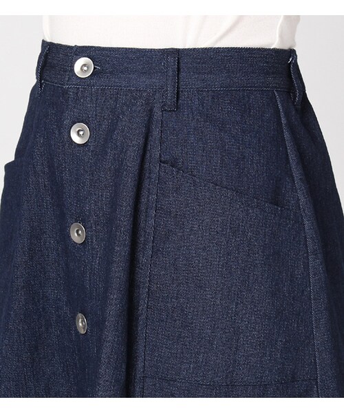 PAGEBOY（ページボーイ）の「前ボタン台形スカート（スカート・レディース・ライトブルー/カーキ/インディゴ）」の6枚目の写真