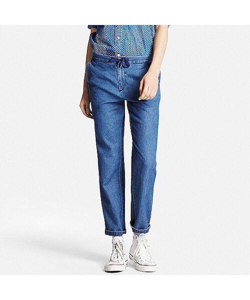 UNIQLO（ユニクロ）の「WOMEN コットンリネンイージーパンツ（デニム）（その他パンツ・レディース・BLUE 68/BLUE 65・XS/S）」の2枚目の写真