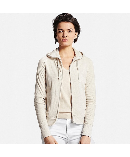 UNIQLO（ユニクロ）の「WOMEN UVカットフルジップパーカ（長袖）（パーカー・レディース・GREEN 53/WHITE 00/LIGHT GRAY 02/BLACK 09/BLUE 62/NAVY 69/YELLOW 42/NATURAL 30/PINK 12・L/S/M/XL/XXL/XS）」の5枚目の写真