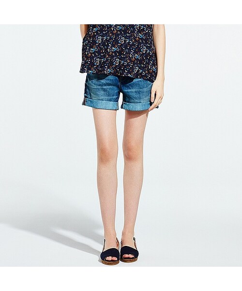 UNIQLO（ユニクロ）の「WOMEN デニムショートパンツ（その他パンツ・レディース・BLUE 64/BLUE 67/BLUE 62/WHITE 00・23/27/26/22/25/24）」の3枚目の写真
