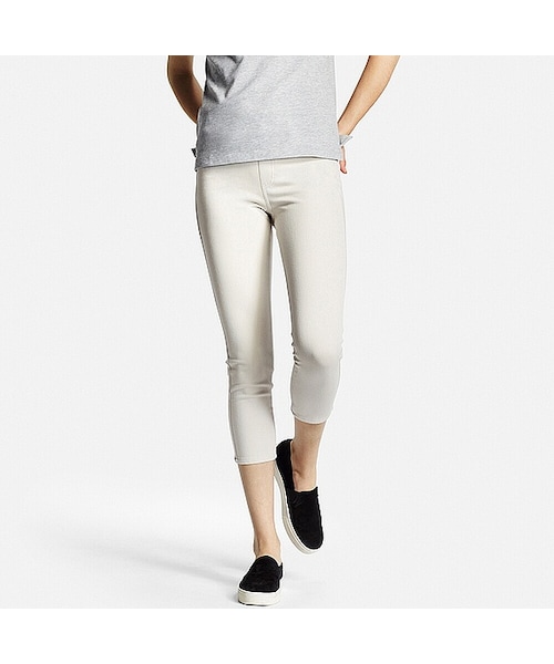 UNIQLO（ユニクロ）の「WOMEN クロップドレギンスパンツ（その他パンツ・レディース・BLACK 09/NATURAL 30/WHITE 00/YELLOW 42/PINK 10/OLIVE 57・S/L/XL/M/3XL/XXL/XS）」の3枚目の写真