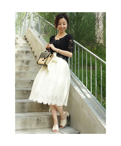 an another angelus（アンアナザーアンジェラス）の「マーガレットカットワークギャザースカート/an another angelus（スカート・レディース・その他）」の2枚目の写真