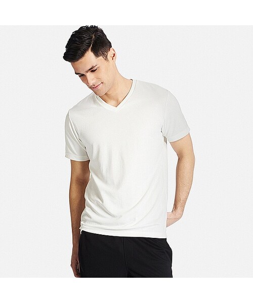 UNIQLO(ユニクロ)の「MEN ドライEXVネックT(シャドー・半袖)(Tシャツ/カットソー・メンズ・WHITE 00/BLACK 09/BLUE 63/NAVY 69・XS/S/M/L/XL/XXL)」の2枚目の写真