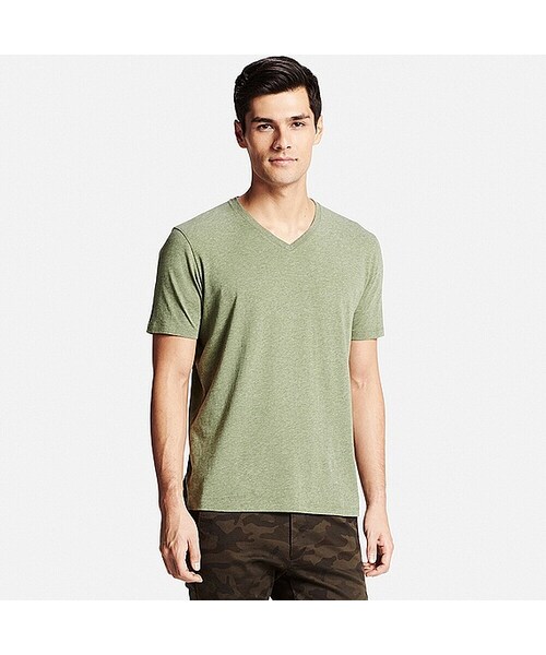 UNIQLO（ユニクロ）の「MEN スーピマコットンVネックT（半袖）（Tシャツ/カットソー・メンズ・GRAY 03/LIGHT BLUE 60/WHITE 00/BLACK 09/DARK GRAY 08/DARK GREEN 58/BLUE 63/BLUE 68/NAVY 69/RED 13・M/S/3XL/XL/L/XS/XXL/4XL）」の5枚目の写真