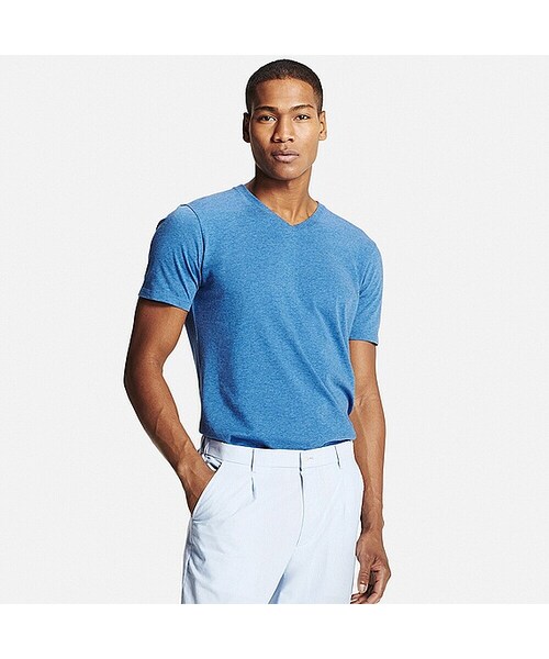 UNIQLO（ユニクロ）の「MEN スーピマコットンVネックT（半袖）（Tシャツ/カットソー・メンズ・GRAY 03/LIGHT BLUE 60/WHITE 00/BLACK 09/DARK GRAY 08/DARK GREEN 58/BLUE 63/BLUE 68/NAVY 69/RED 13・M/S/3XL/XL/L/XS/XXL/4XL）」の7枚目の写真