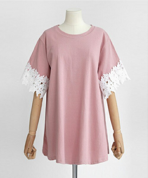 DHOLIC（ディーホリック）の「クロッシェレースラウンドネックTシャツ（Tシャツ/カットソー・レディース・アイボリー/ネイビー/ピンク・FREE）」の3枚目の写真