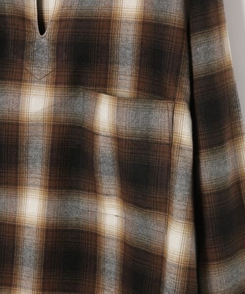 RAGEBLUE（レイジブルー）の「キーネックプルオーバーシャツ（トップス・レッド系/ブラウン系/ネイビー系・M/L）」の6枚目の写真