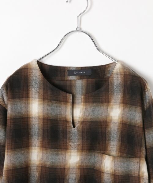 RAGEBLUE（レイジブルー）の「キーネックプルオーバーシャツ（トップス・レッド系/ブラウン系/ネイビー系・M/L）」の5枚目の写真