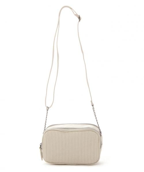 GLOBAL WORK(グローバルワーク)の「スクエアショルダー(バッグ・ホワイト/ブラック・ナシ)」の1枚目の写真