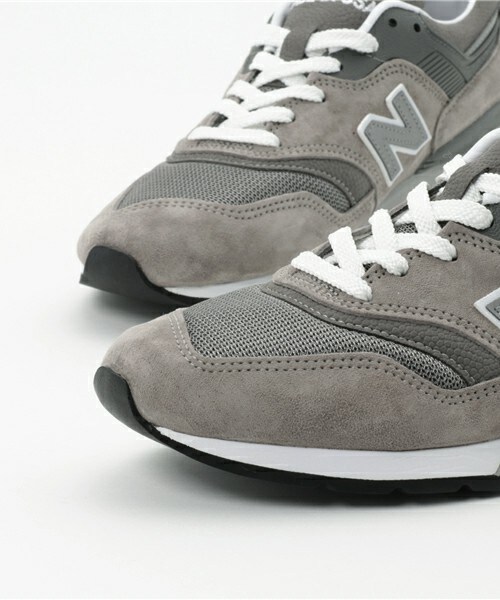 NEW BALANCE(ニューバランス)の「メンズ ニューバランス グレー Made in U.S.A. new balance M997 GY(スニーカー・メンズ・グレー・26cm/26.5cm/27cm/27.5cm/28cm)」の5枚目の写真