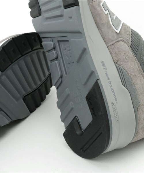 NEW BALANCE(ニューバランス)の「メンズ ニューバランス グレー Made in U.S.A. new balance M997 GY(スニーカー・メンズ・グレー・26cm/26.5cm/27cm/27.5cm/28cm)」の8枚目の写真
