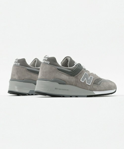 NEW BALANCE(ニューバランス)の「メンズ ニューバランス グレー Made in U.S.A. new balance M997 GY(スニーカー・メンズ・グレー・26cm/26.5cm/27cm/27.5cm/28cm)」の4枚目の写真